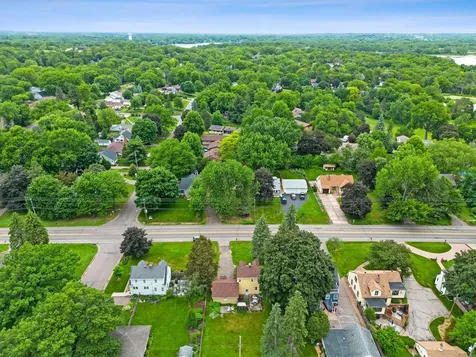741 Roselawn Avenue E Maplewood MN 55117