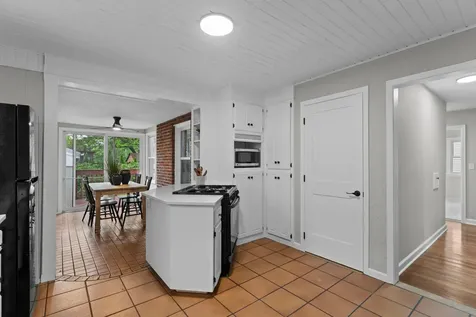 741 Roselawn Avenue E Maplewood MN 55117