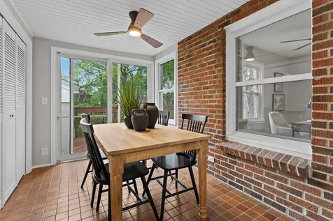 741 Roselawn Avenue E Maplewood MN 55117
