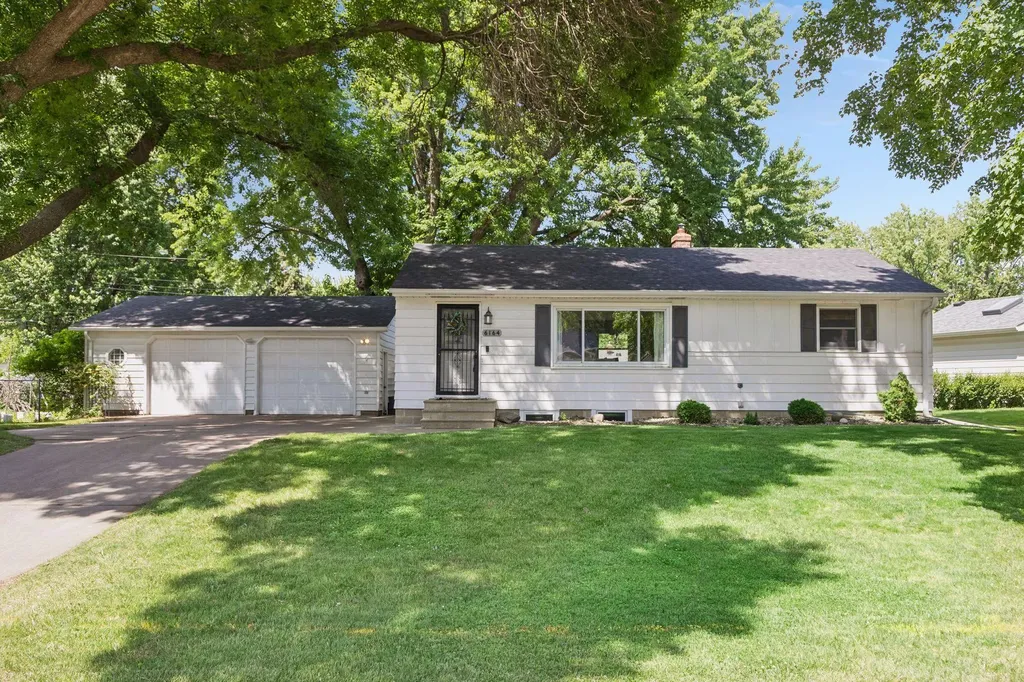 6164 Oak Knoll Drive Woodbury MN 55125