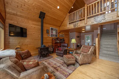 421 Goshawk Lane NW Hackensack MN 56452