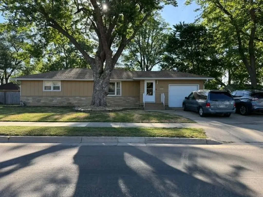 504 14th Street NW Austin MN 55912