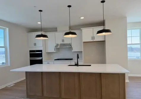 906 Woodlawn Avenue Saint Paul MN 55116