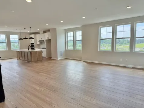 906 Woodlawn Avenue Saint Paul MN 55116
