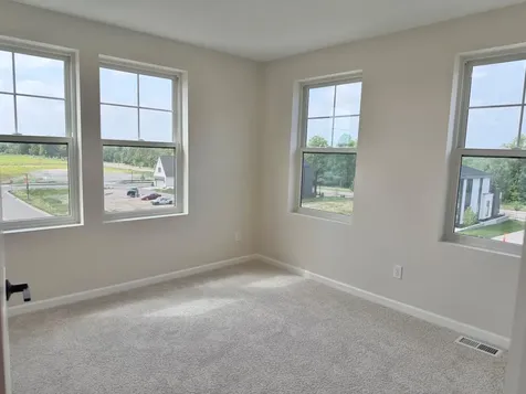 906 Woodlawn Avenue Saint Paul MN 55116