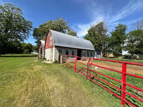 27858 570th Avenue Deer Creek MN 56527