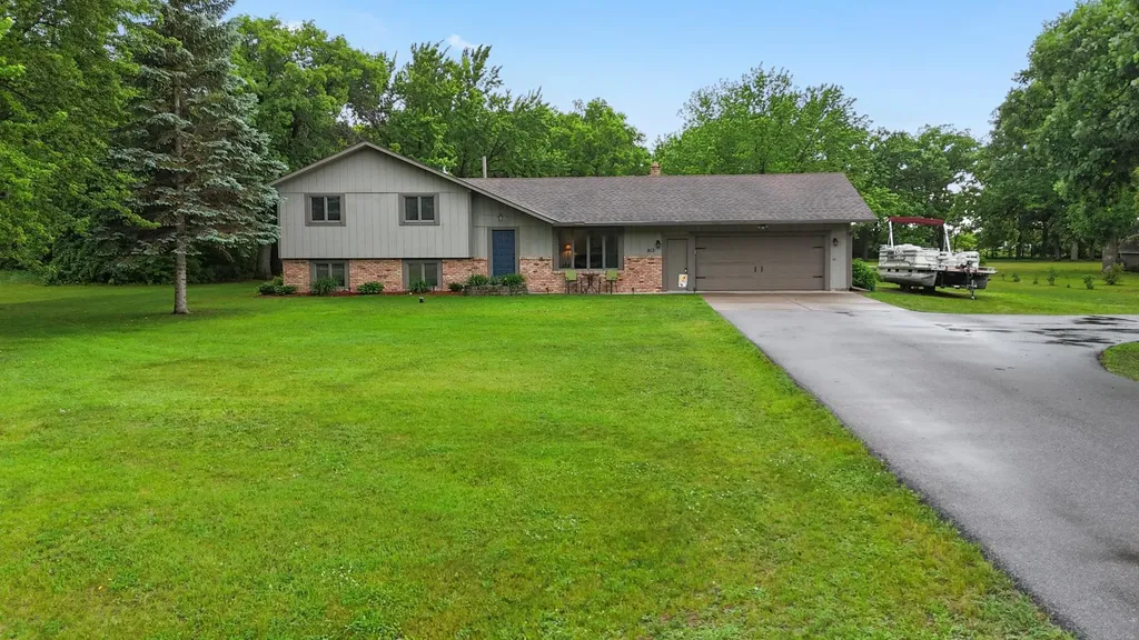 813 N Birch Street Royalton MN 56373