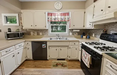 813 N Birch Street Royalton MN 56373