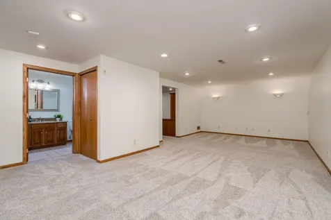 2295 Northridge Drive North Mankato MN 56003