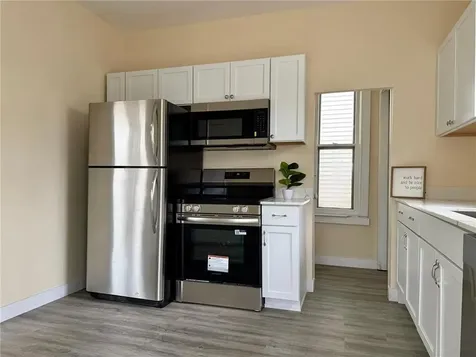 869 Lawson Avenue E Saint Paul MN 55106