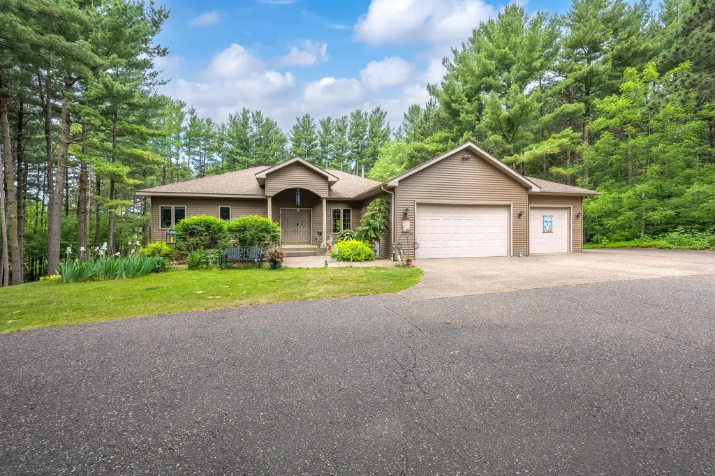 65 202nd Street Star Prairie WI 54026