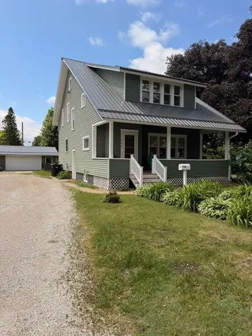 208 W Grant Street Spring Valley MN 55975