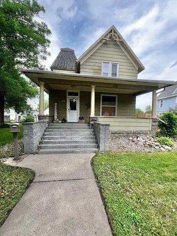 313 E 5th Street Redwood Falls MN 56283