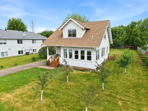 313 W 4th Street Monticello MN 55362