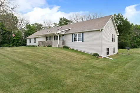 18486 625th Street Dodge Center MN 55927