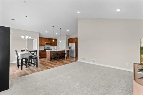 6631 210th Street W Farmington MN 55024