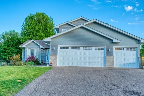 3803 Globe Flower Circle N Brooklyn Park MN 55443