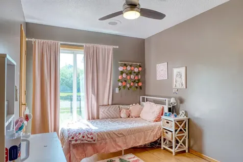 3803 Globe Flower Circle N Brooklyn Park MN 55443