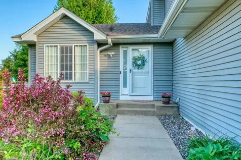 3803 Globe Flower Circle N Brooklyn Park MN 55443
