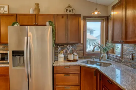 3803 Globe Flower Circle N Brooklyn Park MN 55443