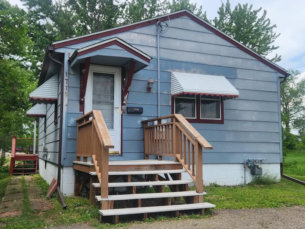 1715 Budd Avenue Maple Plain MN 55359