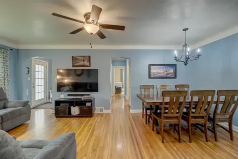 1742 Nevada Avenue E Saint Paul MN 55106