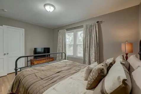 1742 Nevada Avenue E Saint Paul MN 55106