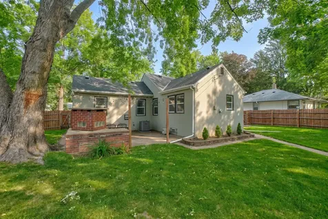 1742 Nevada Avenue E Saint Paul MN 55106