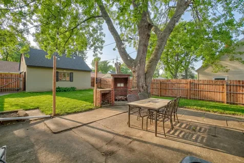 1742 Nevada Avenue E Saint Paul MN 55106