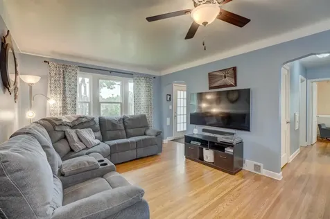 1742 Nevada Avenue E Saint Paul MN 55106