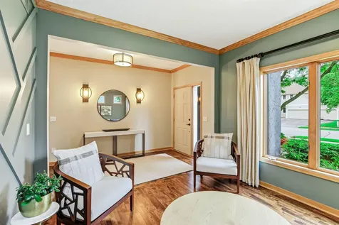 9353 Shetland Road Eden Prairie MN 55347