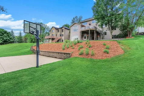9353 Shetland Road Eden Prairie MN 55347