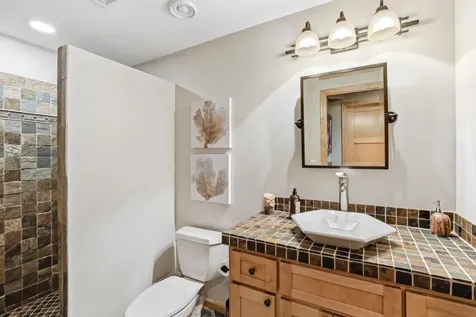 9353 Shetland Road Eden Prairie MN 55347