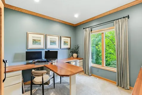 9353 Shetland Road Eden Prairie MN 55347