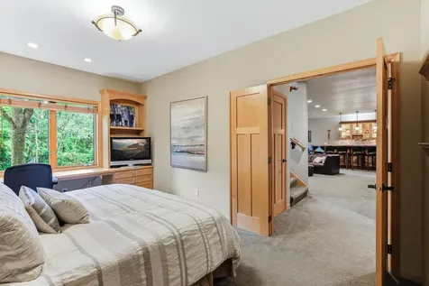9353 Shetland Road Eden Prairie MN 55347
