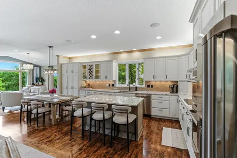 9353 Shetland Road Eden Prairie MN 55347