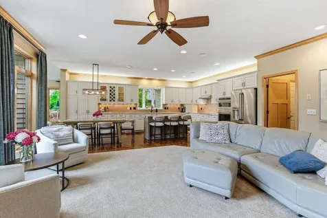9353 Shetland Road Eden Prairie MN 55347