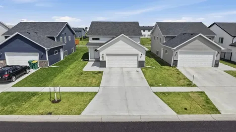 6321 Saint Ann Avenue Horace ND 58047