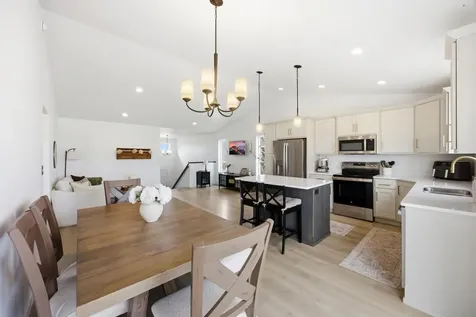 6321 Saint Ann Avenue Horace ND 58047