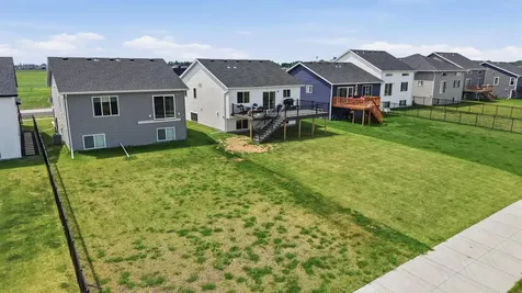 6321 Saint Ann Avenue Horace ND 58047