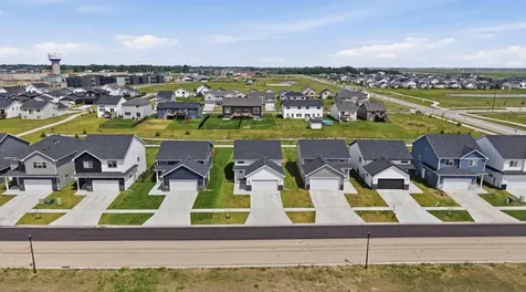 6321 Saint Ann Avenue Horace ND 58047