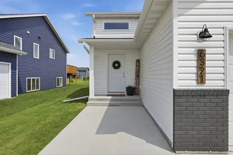 6321 Saint Ann Avenue Horace ND 58047