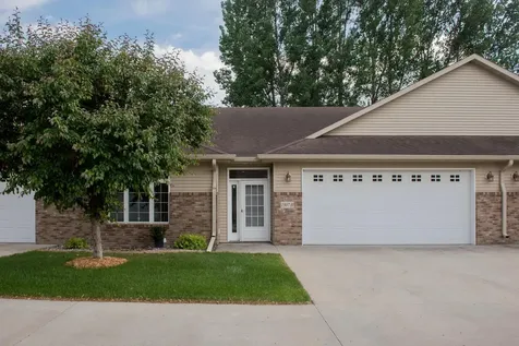 1307 2nd Street S Moorhead MN 56560