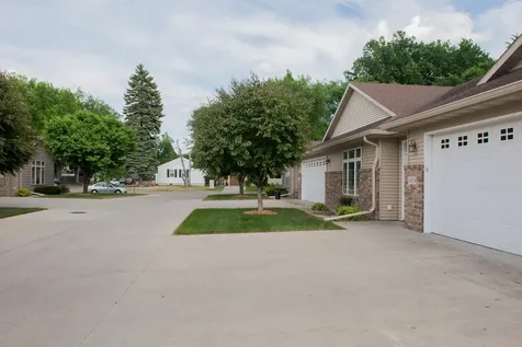 1307 2nd Street S Moorhead MN 56560