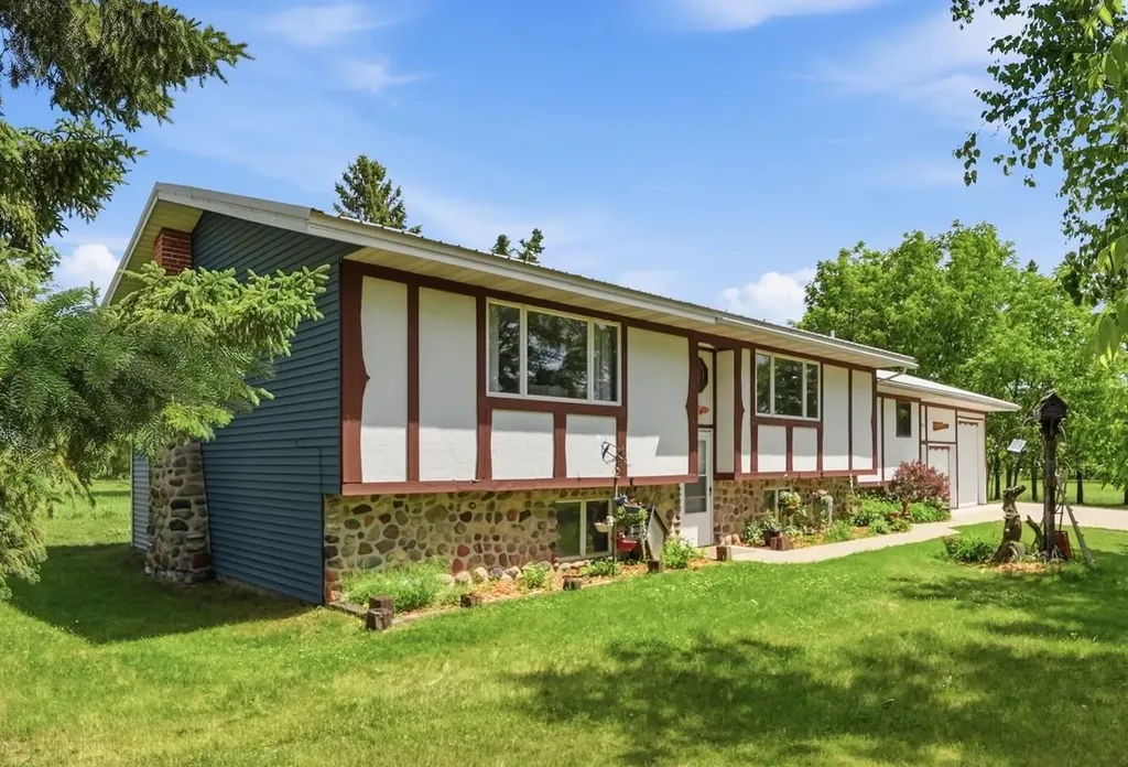 670 23rd Avenue NE Sauk Rapids MN 56379