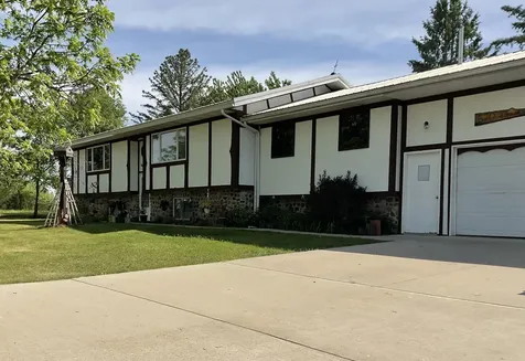 670 23rd Avenue NE Sauk Rapids MN 56379