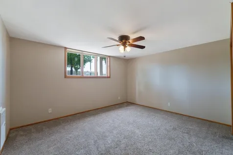 813 6th Avenue N Fargo ND 58102