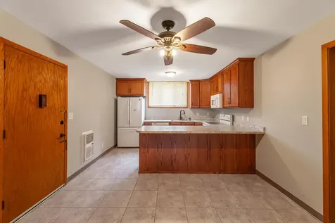 813 6th Avenue N Fargo ND 58102