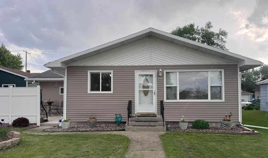 308 Oak Street Lisbon ND 58054