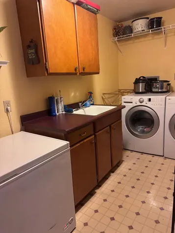 308 Oak Street Lisbon ND 58054